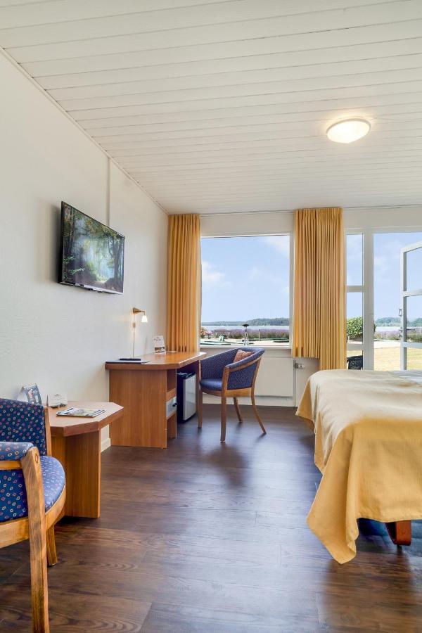 Hotel Pinenhus Glyngøre エクステリア 写真