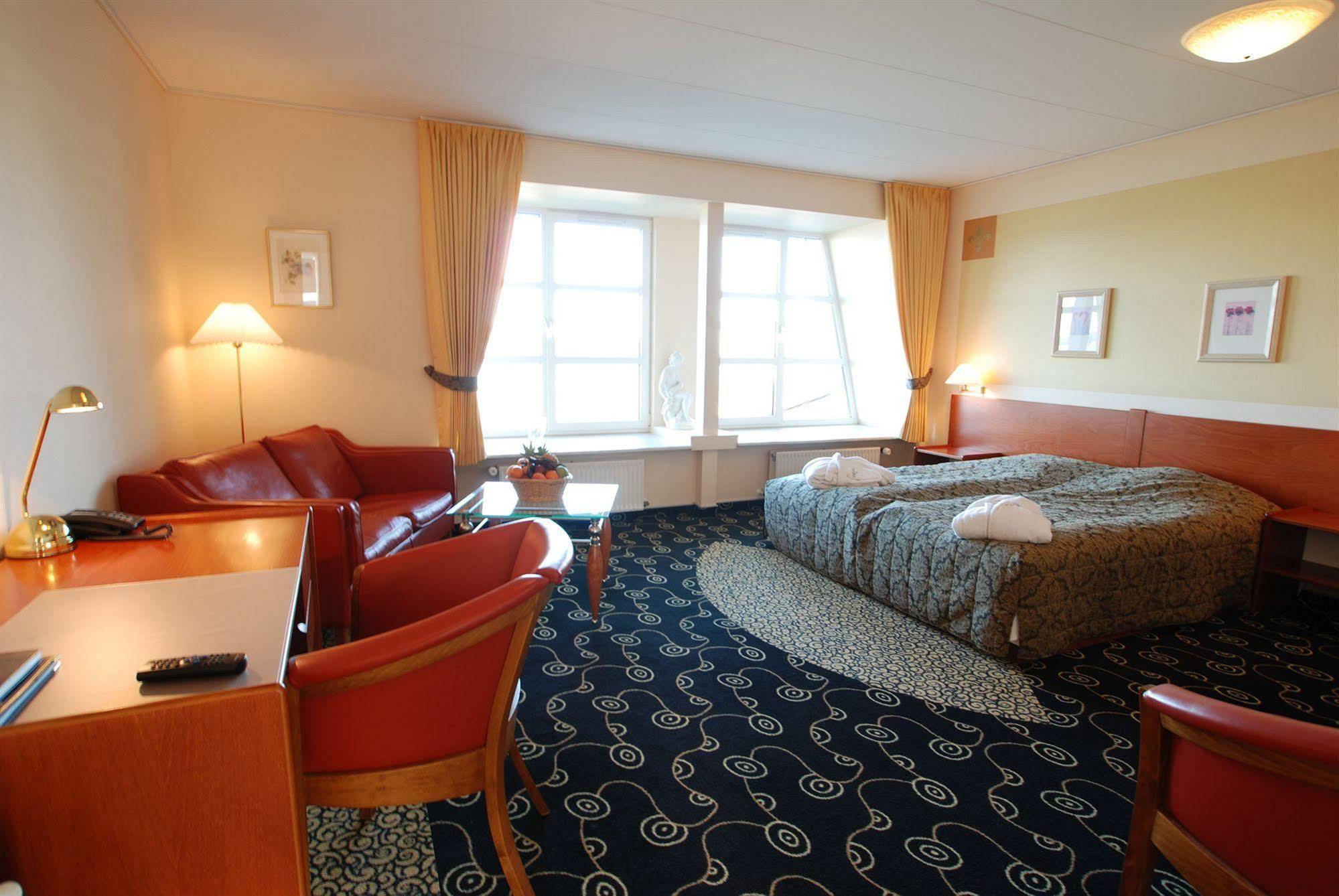 Hotel Pinenhus Glyngøre エクステリア 写真