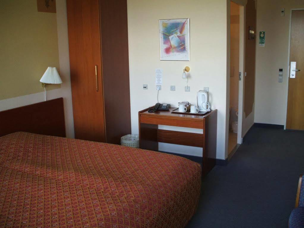 Hotel Pinenhus Glyngøre エクステリア 写真