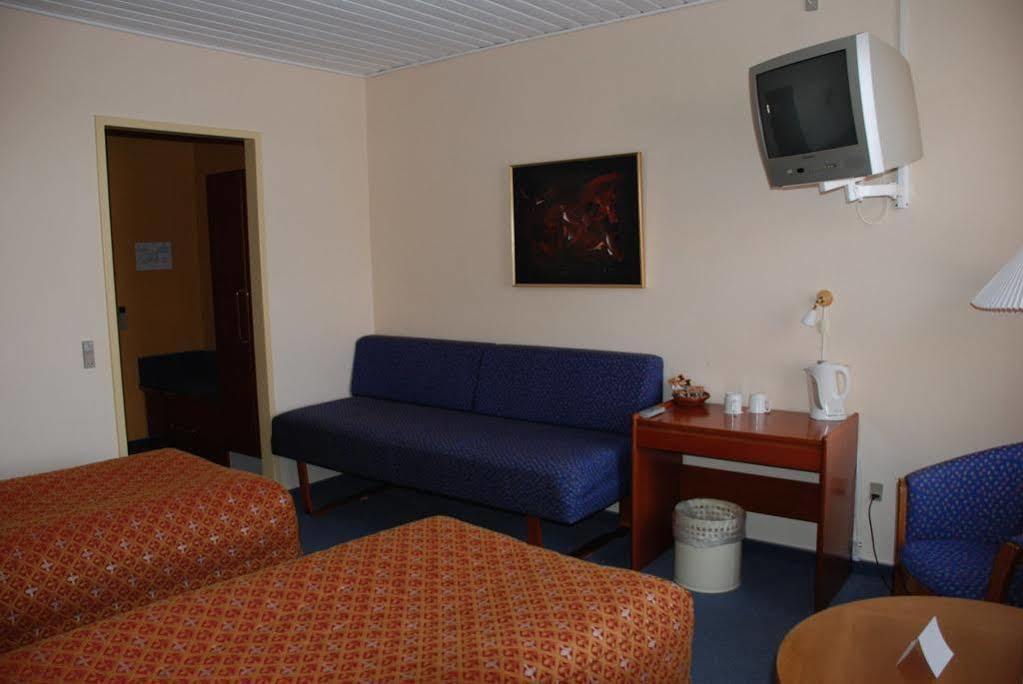 Hotel Pinenhus Glyngøre エクステリア 写真